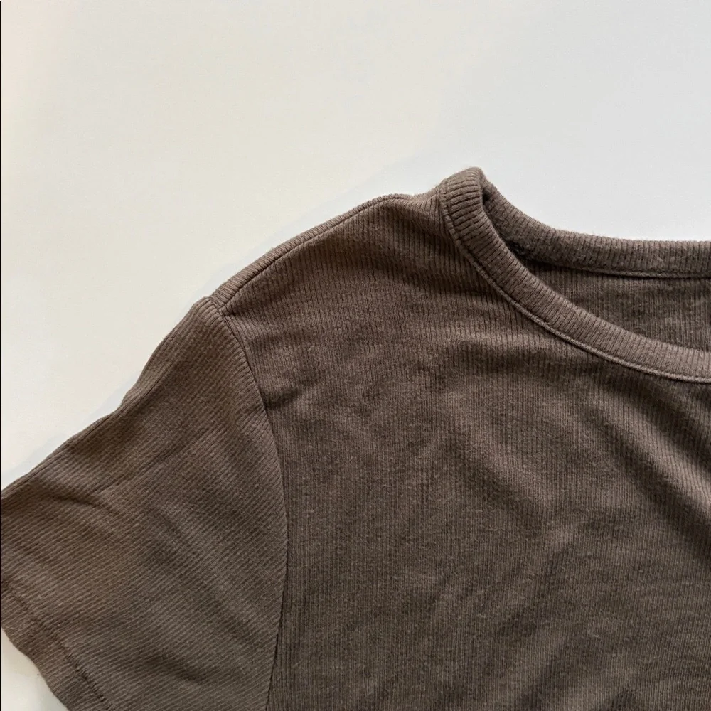 Nuuds Women's Slinky Rib Tee in Light Brown (Mocha?) - Picture 3 of 3
